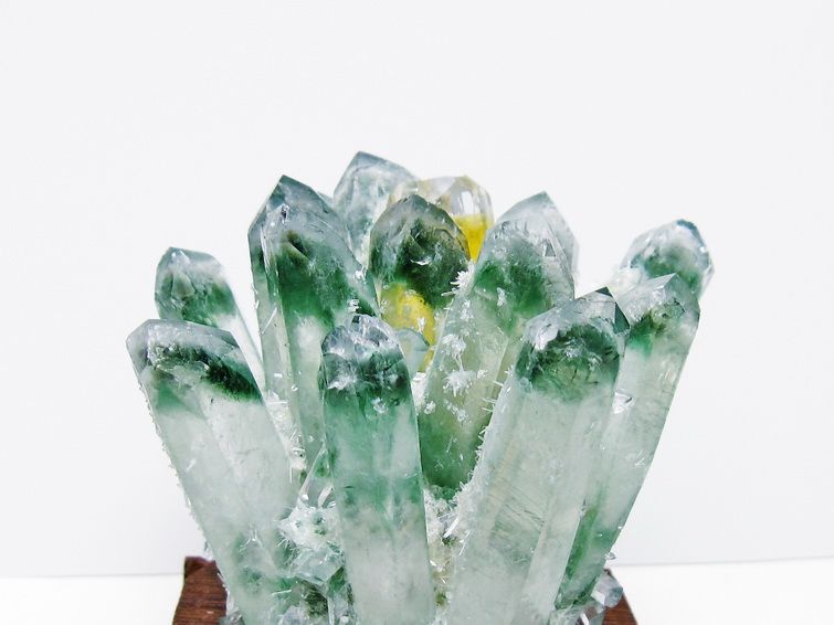 緑水晶 クラスター 原石 台座付属 一点物 182-7379