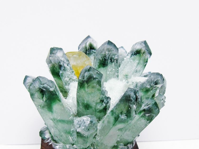 緑水晶 クラスター 原石 台座付属 一点物 182-7381