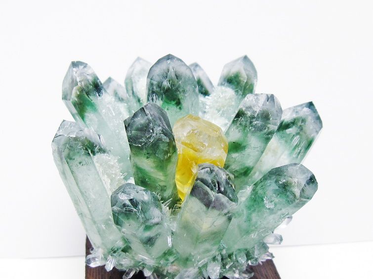 緑水晶 クラスター 原石 台座付属 一点物 182-7381