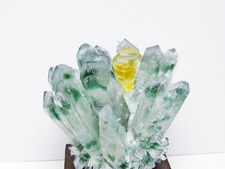 緑水晶 クラスター 原石 台座付属 一点物 182-7382