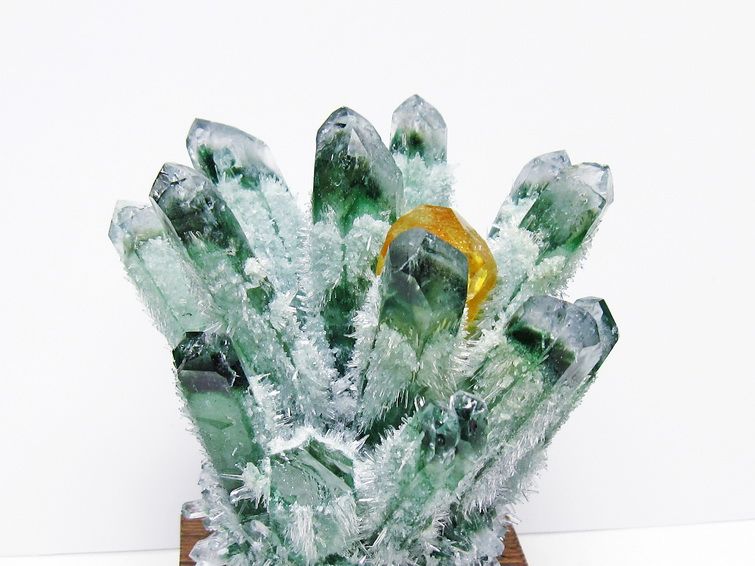 緑水晶 クラスター 原石 台座付属 一点物 182-7383