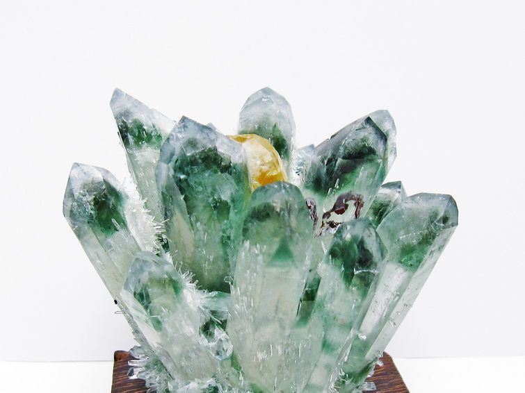 緑水晶 クラスター 原石 台座付属 一点物 182-7388