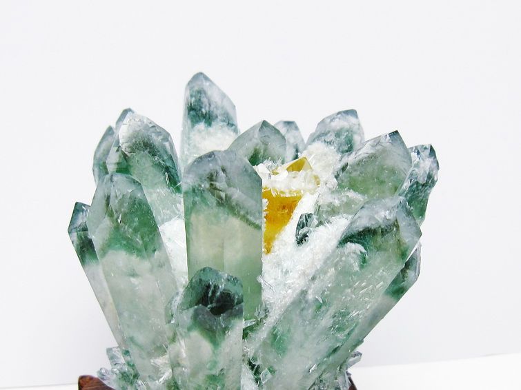 緑水晶 クラスター 原石 台座付属 一点物  182-7389