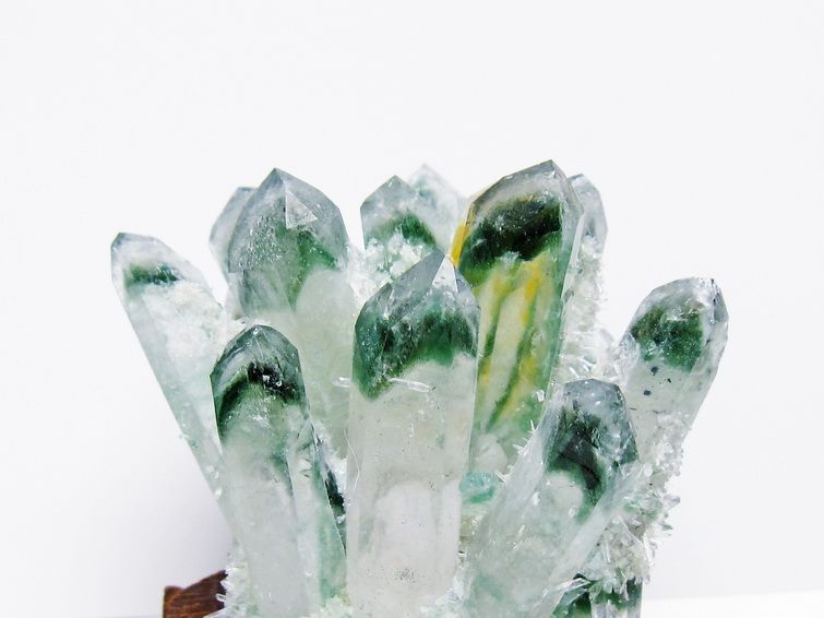 緑水晶 クラスター 原石 台座付属 一点物 182-7394