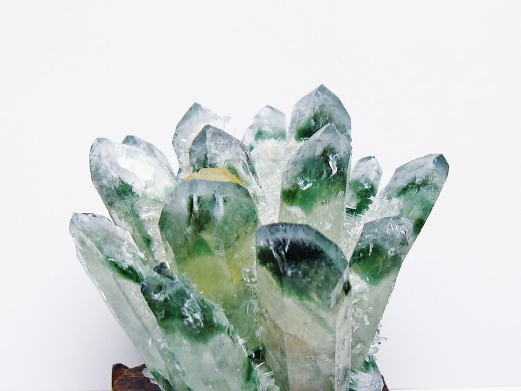 緑水晶 クラスター 原石 台座付属 一点物  182-7408