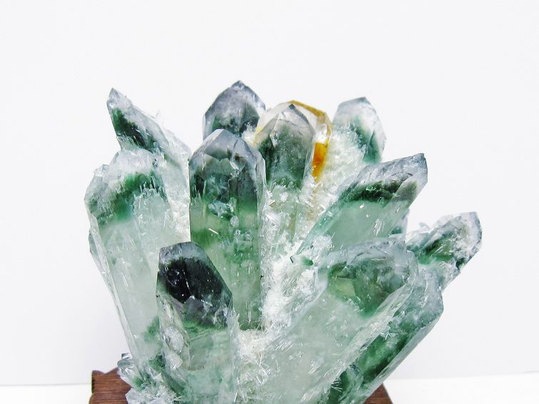 緑水晶 クラスター 原石 台座付属 一点物 182-7411