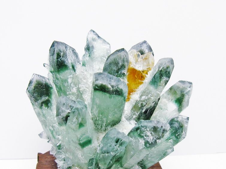 緑水晶 クラスター 原石 台座付属 一点物 182-7411