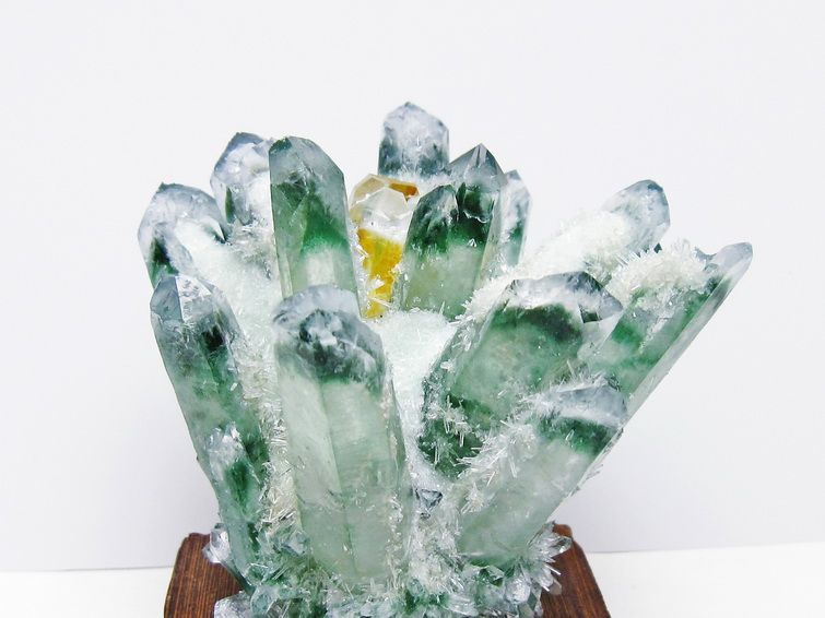 緑水晶 クラスター 原石 台座付属 一点物 182-7414