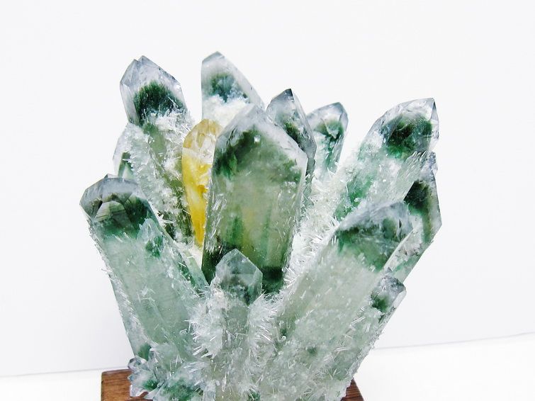 緑水晶 クラスター 原石 台座付属 一点物 182-7420