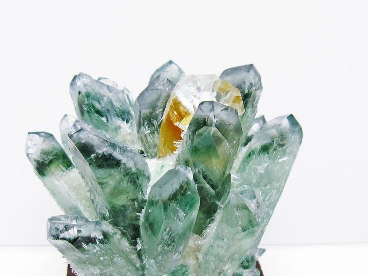 緑水晶 クラスター 原石 台座付属 一点物 182-7426