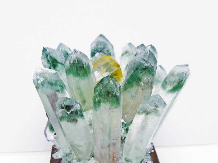 緑水晶 クラスター 原石 台座付属 一点物 182-7430