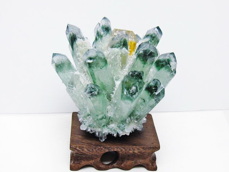 緑水晶 クラスター 原石 台座付属 一点物 182-7438