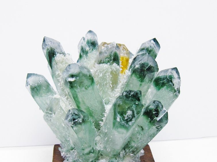 緑水晶 クラスター 原石 台座付属 一点物 182-7438