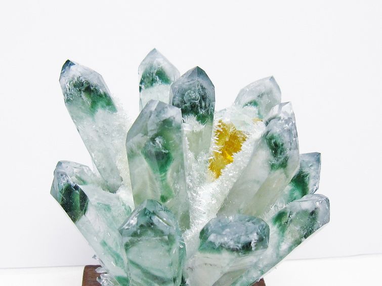 緑水晶 クラスター 原石 台座付属 一点物 182-7439