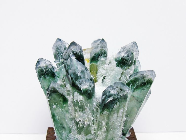 緑水晶 クラスター 原石 台座付属 一点物 182-7444