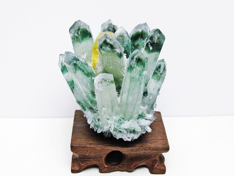 緑水晶 クラスター 原石 台座付属 一点物 182-7446