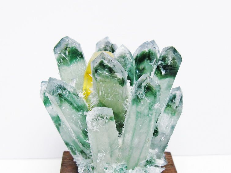 緑水晶 クラスター 原石 台座付属 一点物 182-7446