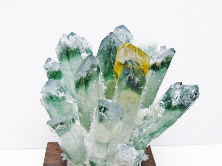 緑水晶 クラスター 原石 台座付属 一点物 182-7448