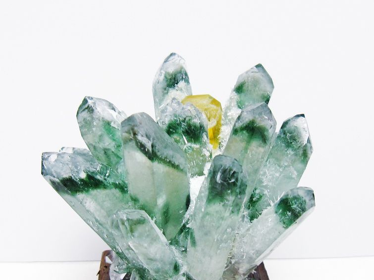 緑水晶 クラスター 原石 台座付属 一点物 182-7452