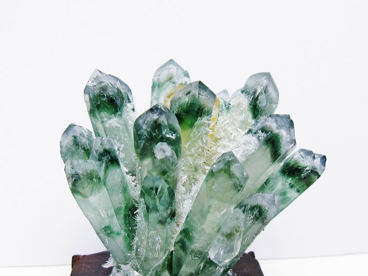 緑水晶 クラスター 原石 台座付属 一点物 182-7459