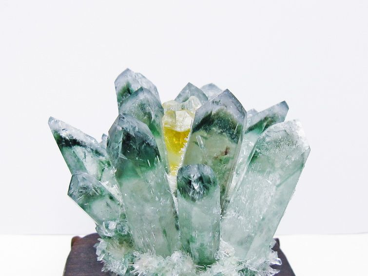 緑水晶 クラスター 原石 台座付属 一点物 182-7461