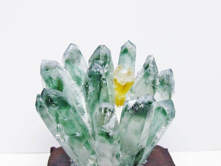 緑水晶 クラスター 原石 台座付属 一点物 182-7464