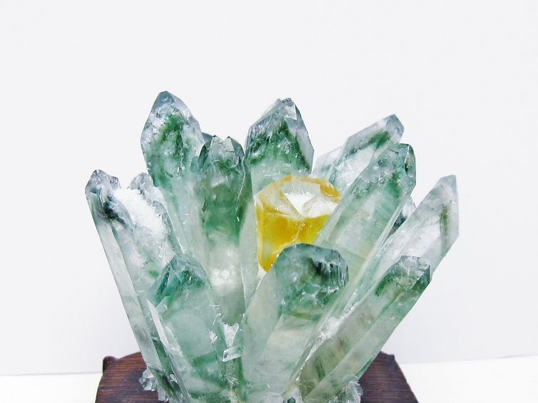 緑水晶 クラスター 原石 台座付属 一点物 182-7464