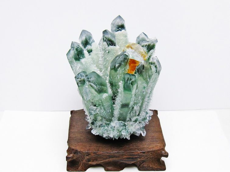 緑水晶 クラスター 原石 台座付属 一点物  182-7466