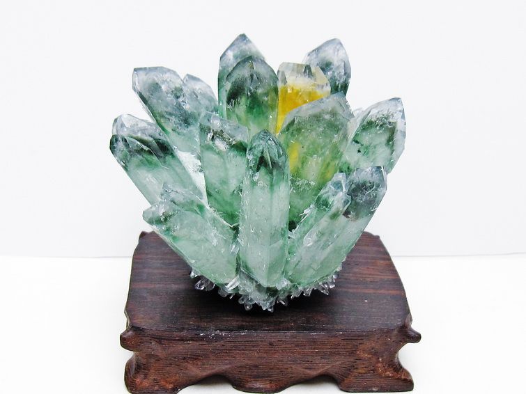 緑水晶 クラスター 原石 台座付属 一点物 182-7470