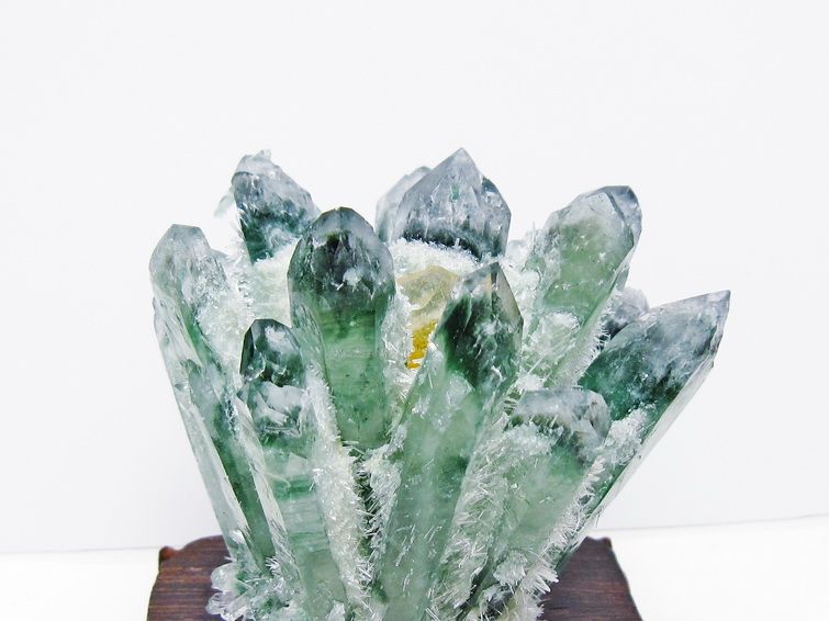 緑水晶 クラスター 原石 台座付属 一点物  182-7471