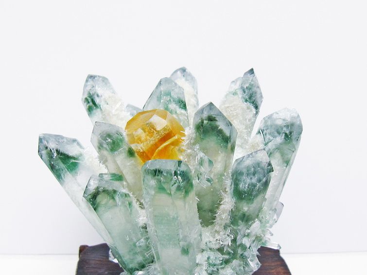 緑水晶 クラスター 原石 台座付属 一点物 182-7473