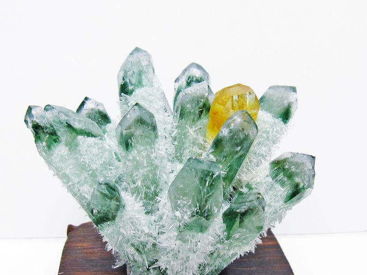 緑水晶 クラスター 原石 台座付属 一点物 182-7474