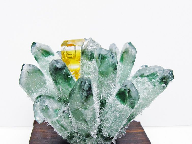 緑水晶 クラスター 原石 台座付属 一点物 182-7474