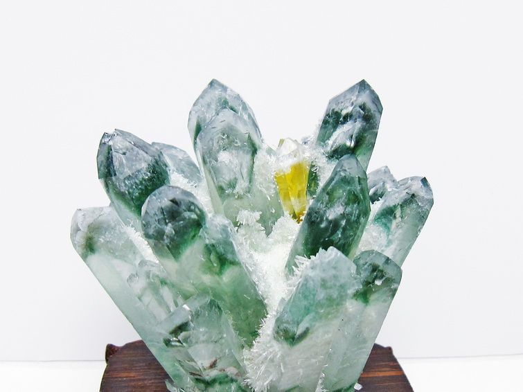 緑水晶 クラスター 原石 台座付属 一点物 182-7475