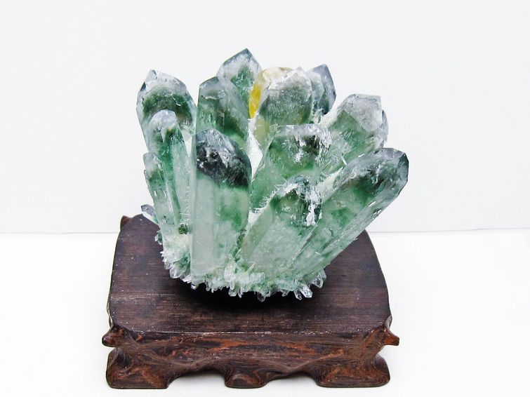 緑水晶 クラスター 原石 台座付属 一点物 182-7476