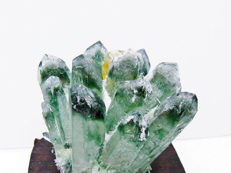 緑水晶 クラスター 原石 台座付属 一点物 182-7476