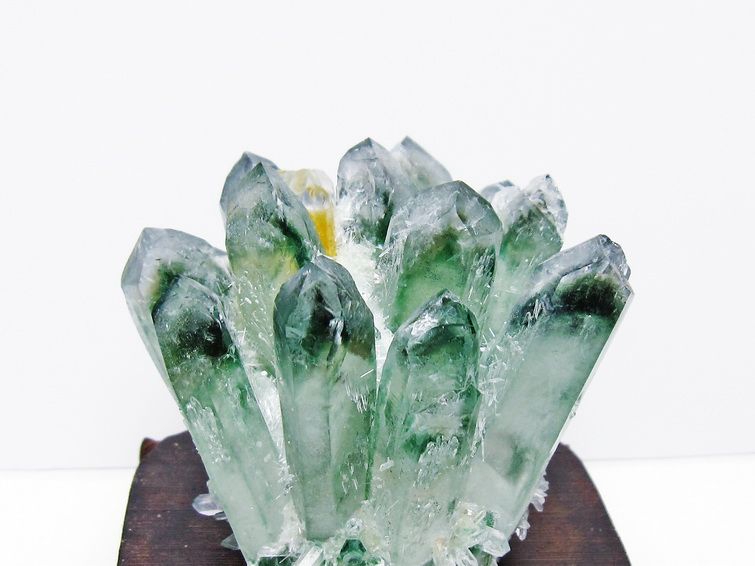 緑水晶 クラスター 原石 台座付属 一点物 182-7476
