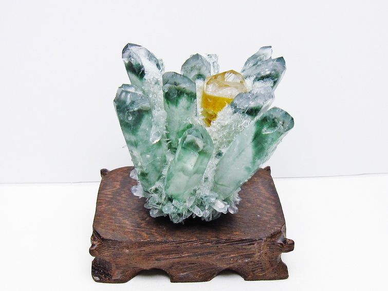 緑水晶 クラスター 原石 台座付属 一点物 182-7477