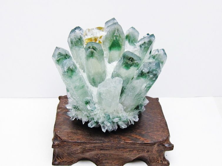 緑水晶 クラスター 原石 台座付属 一点物 182-7483