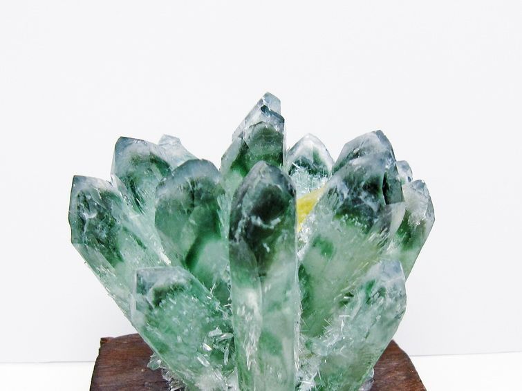 緑水晶 クラスター 原石 台座付属 一点物 182-7485