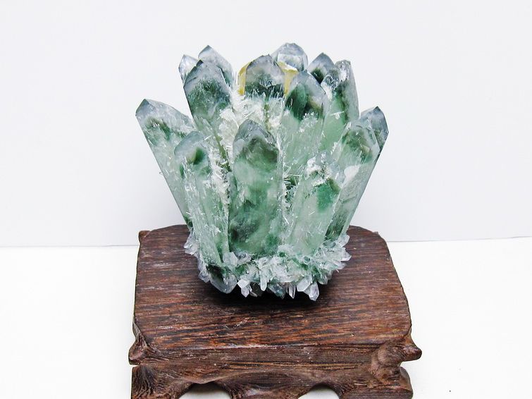 緑水晶 クラスター 原石 台座付属 一点物 182-7486