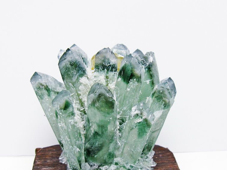 緑水晶 クラスター 原石 台座付属 一点物 182-7486