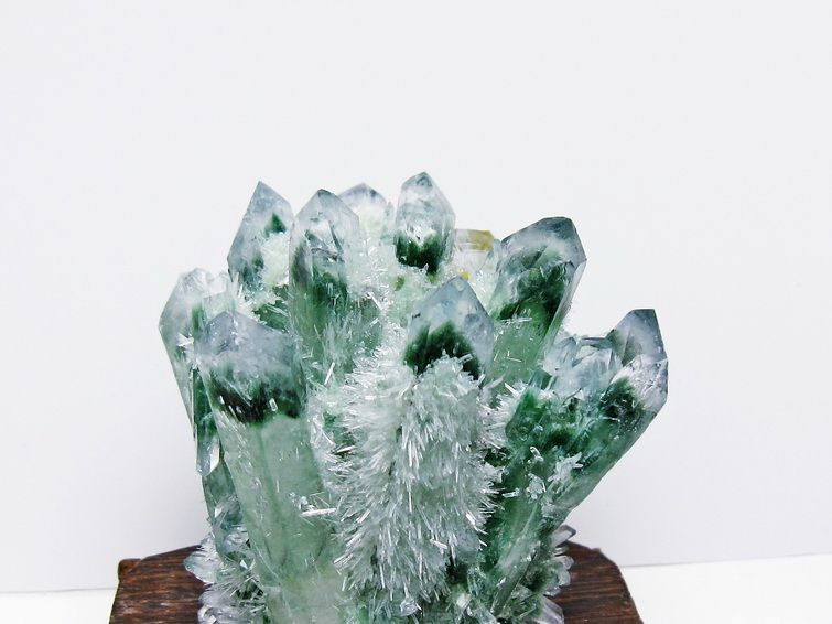 緑水晶 クラスター 原石 台座付属 一点物 182-7487