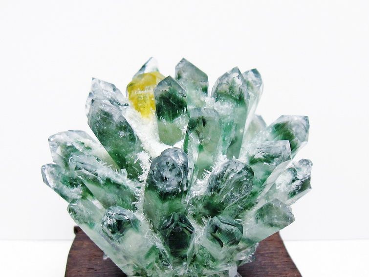 緑水晶 クラスター 原石 台座付属 一点物 182-7488