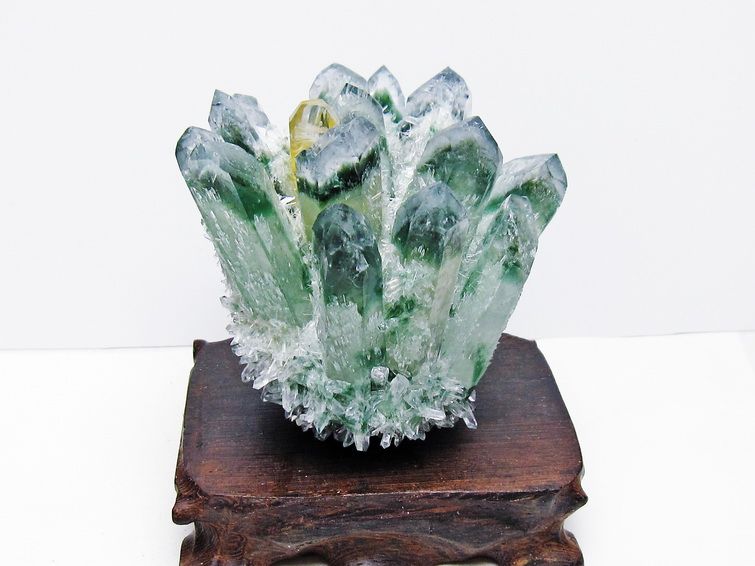 緑水晶 クラスター 原石 台座付属 一点物 182-7491