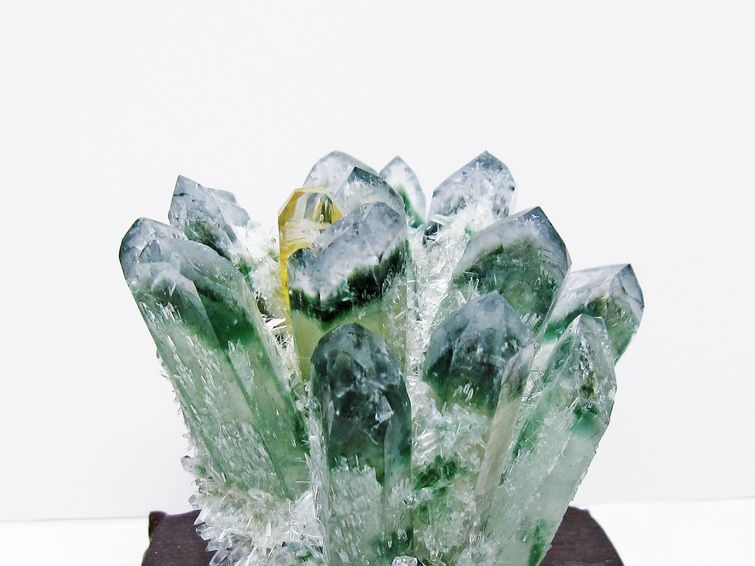 緑水晶 クラスター 原石 台座付属 一点物 182-7491