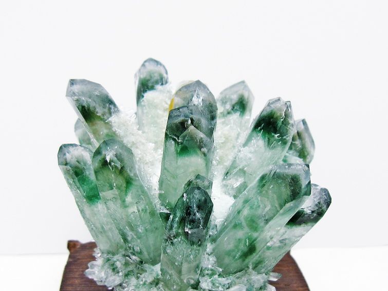 緑水晶 クラスター 原石 台座付属 一点物 182-7493
