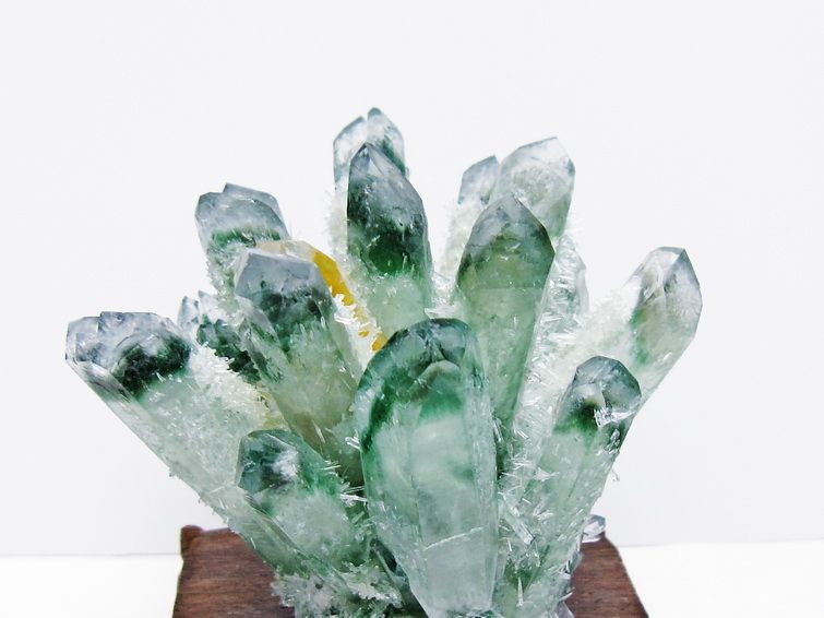 緑水晶 クラスター 原石 台座付属 一点物  182-7496