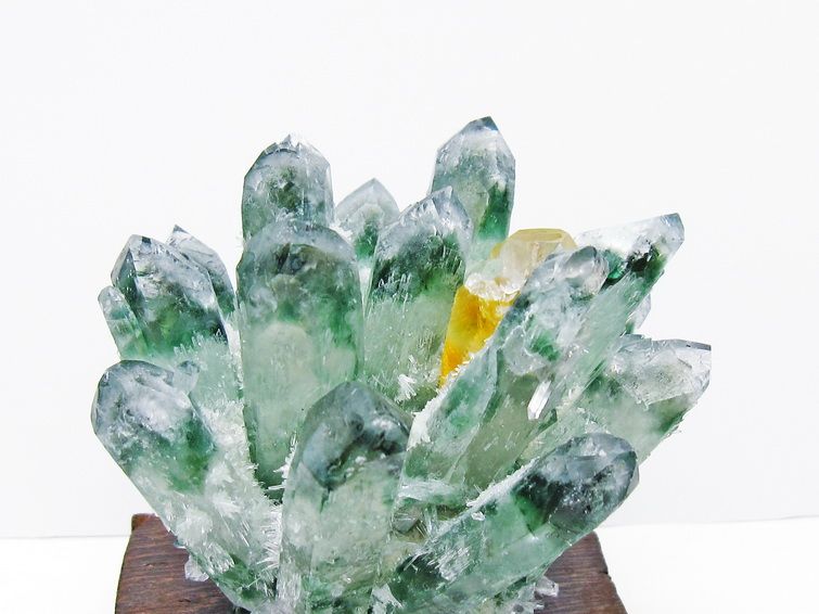 緑水晶 クラスター 原石 台座付属 一点物  182-7498