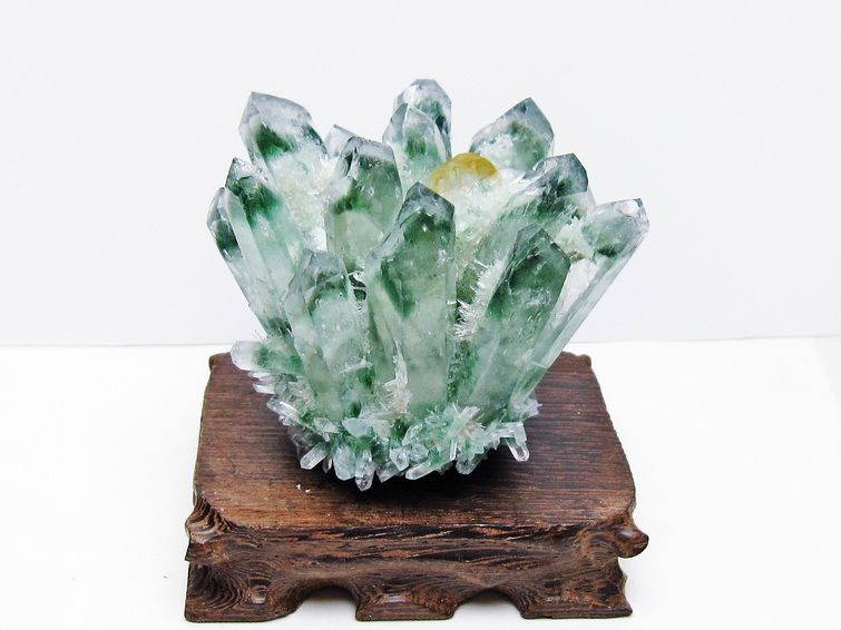 緑水晶 クラスター 原石 台座付属 一点物 182-7501